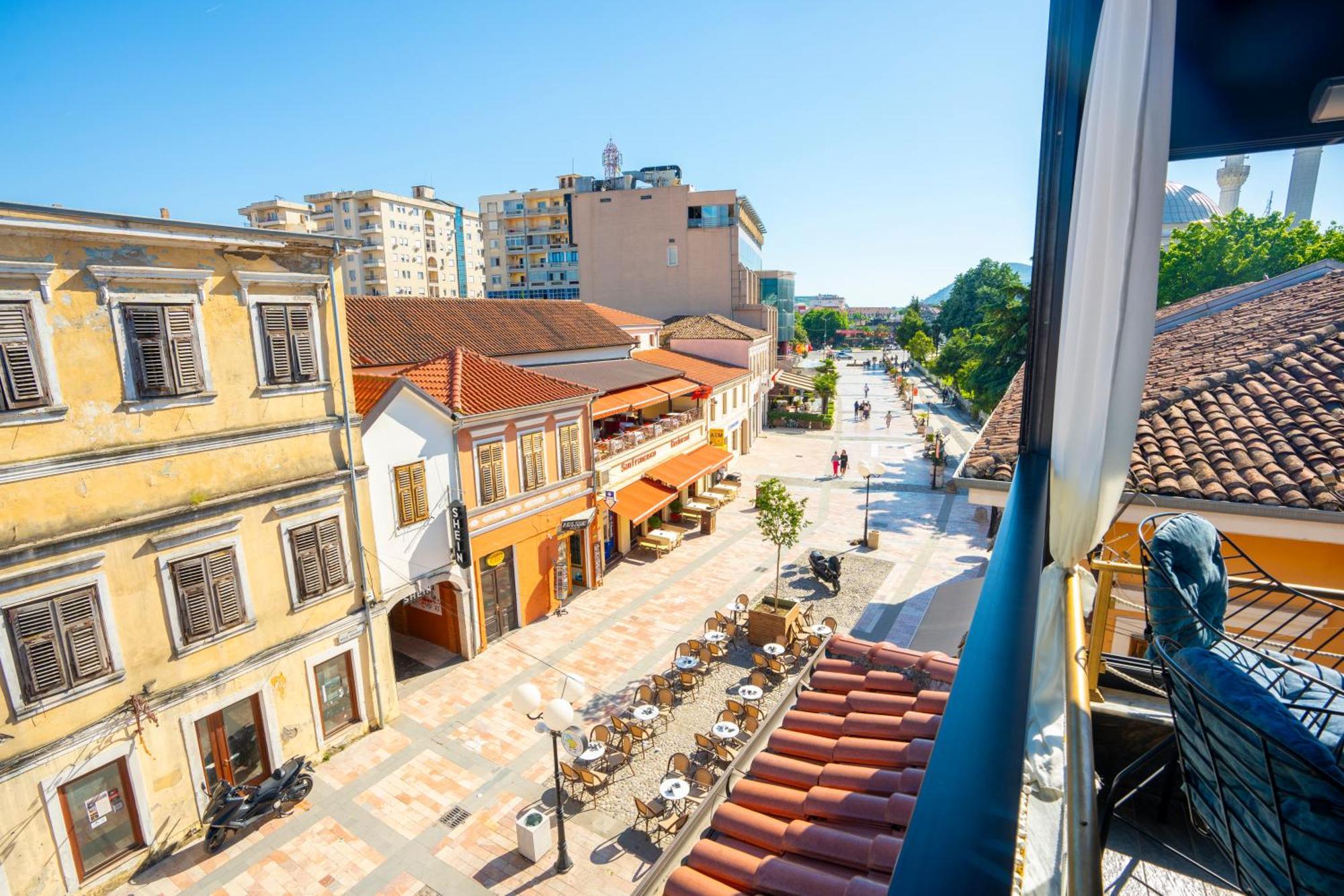 Terrace Hostel & Lounge Bar Shkodra Exterior foto