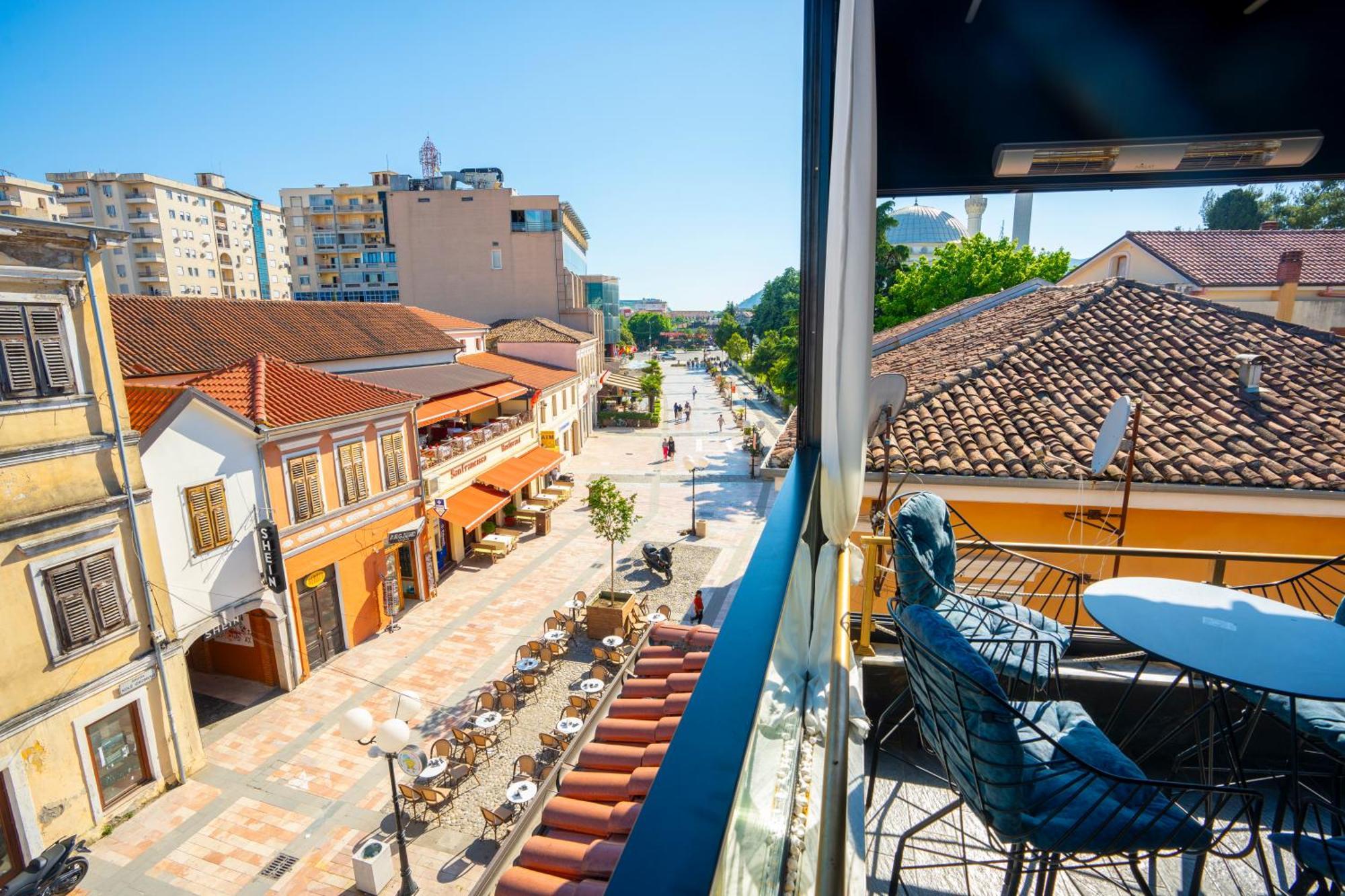 Terrace Hostel & Lounge Bar Shkodra Exterior foto